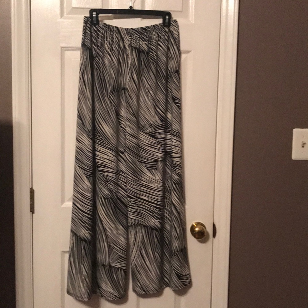 Wide leg pants